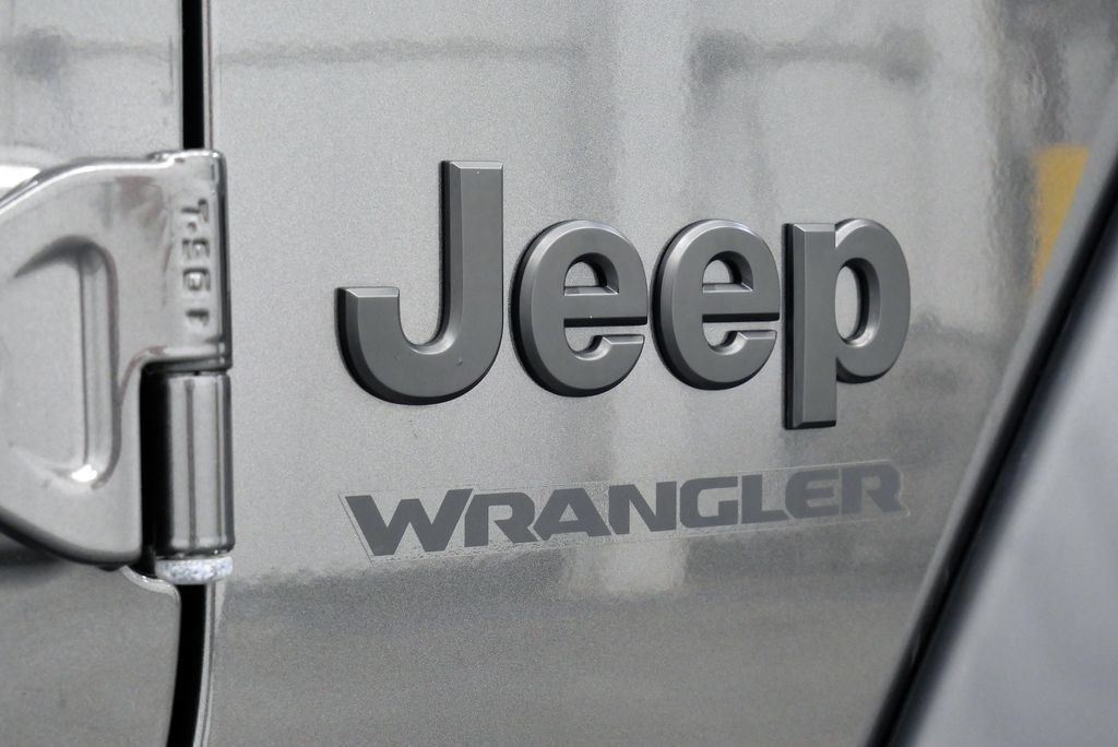 Used 2024 Jeep Wrangler Sport AWD/4WD image 9