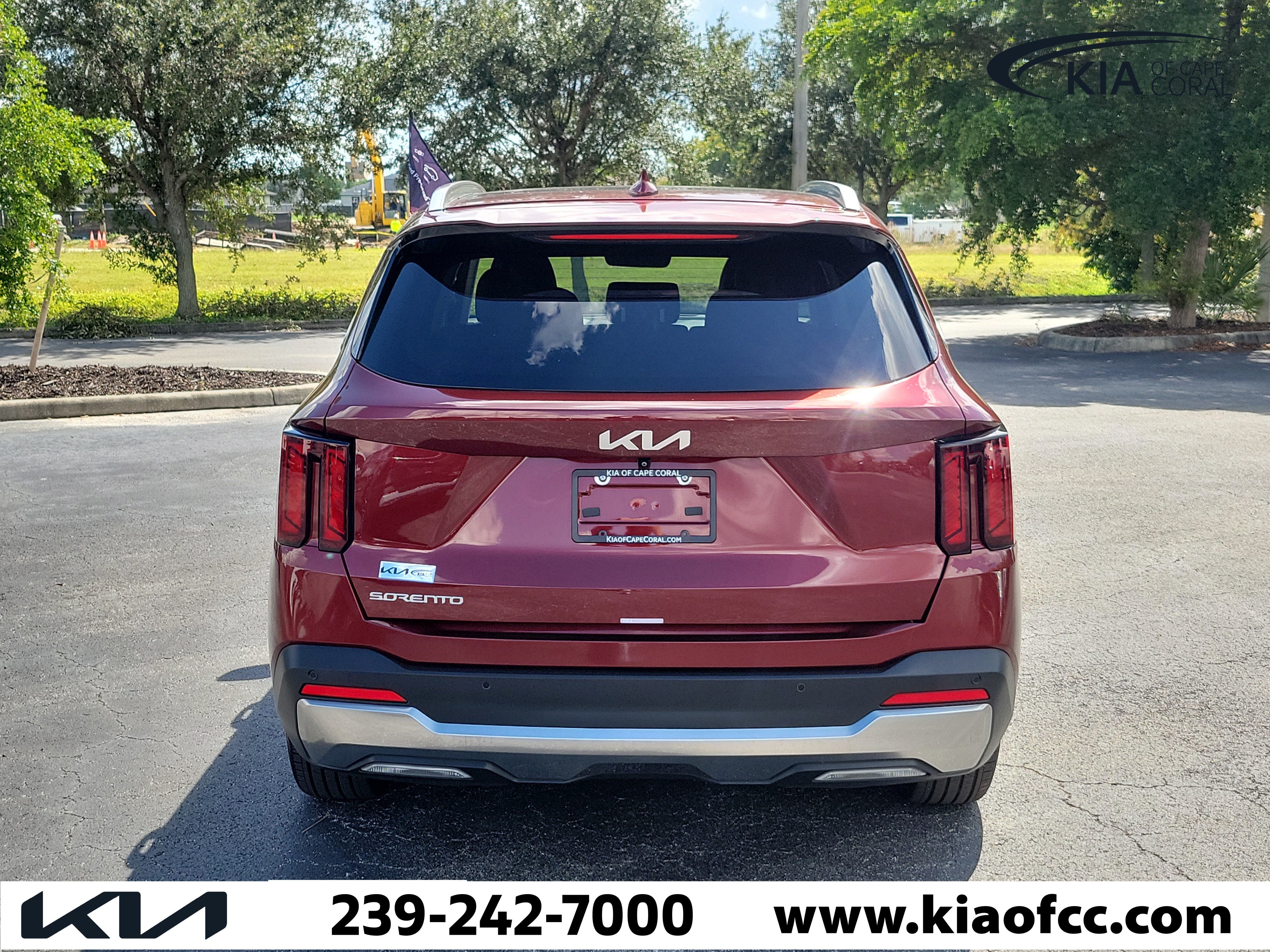 Certified 2025 Kia Sorento S w/ Panoramic Sunroof Package FWD image 5