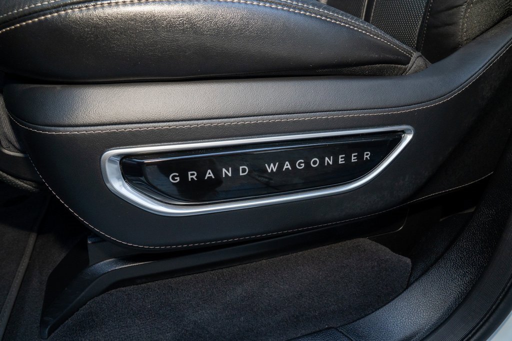 Used 2023 Jeep Grand Wagoneer 4WD image 16