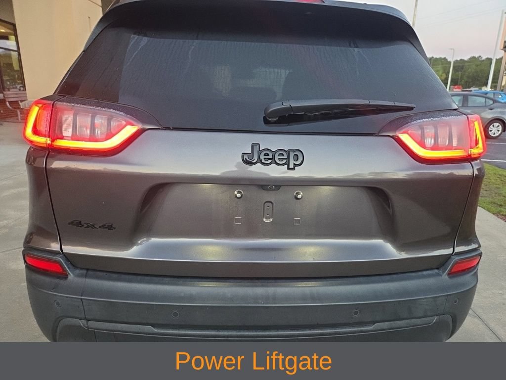Used 2023 Jeep Cherokee Altitude Lux AWD/4WD image 5