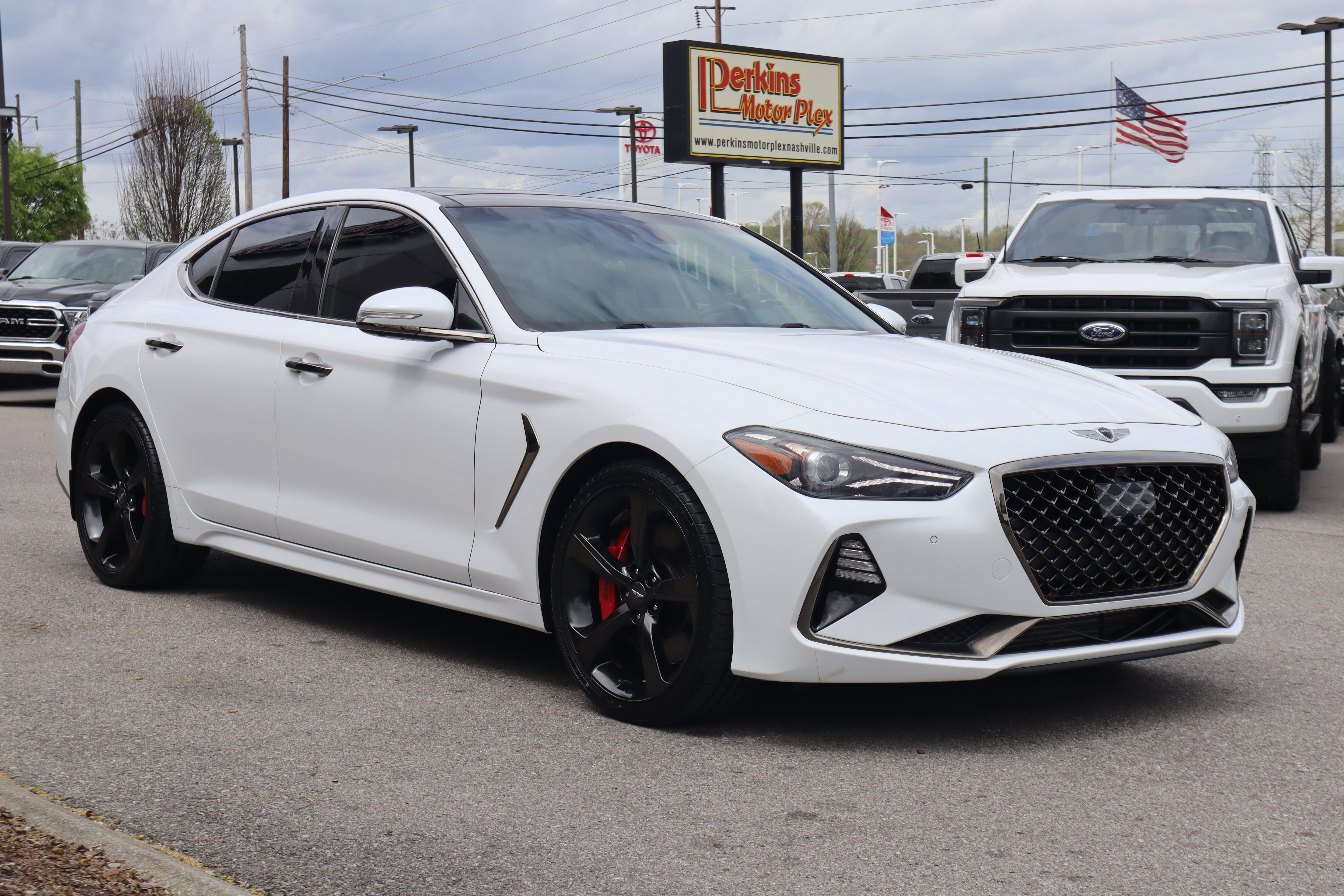 Used 2019 Genesis G70 3.3T Advanced w/ Sport Package image 5