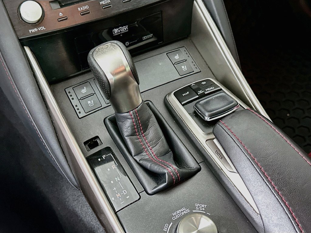 Used 2018 Lexus IS 350 AWD image 23