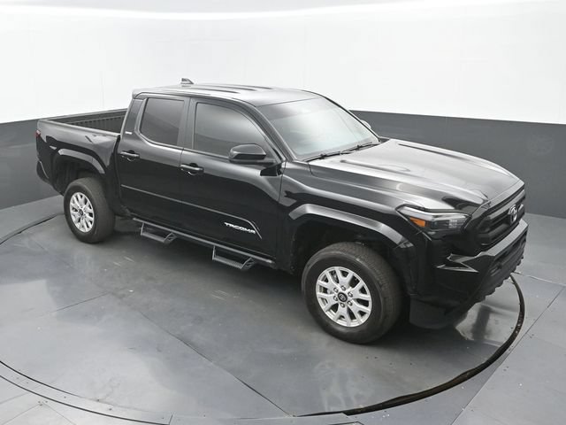 Used 2024 Toyota Tacoma SR5 AWD/4WD image 13