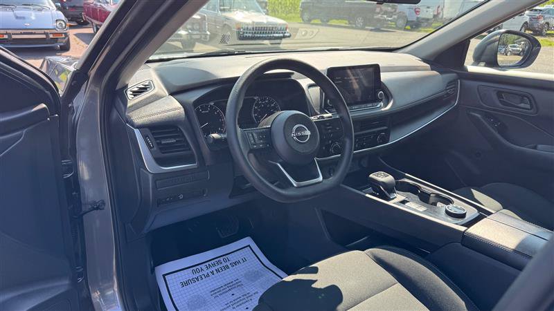 Used 2024 Nissan Rogue S AWD/4WD image 34