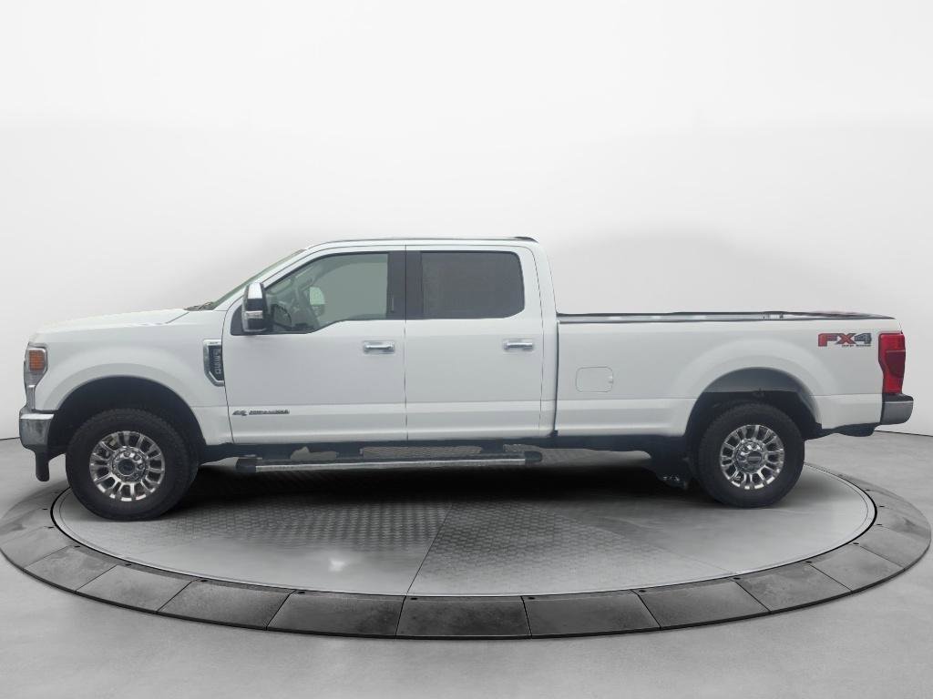 Used 2022 Ford F350 XLT w/ XLT Premium Package image 2