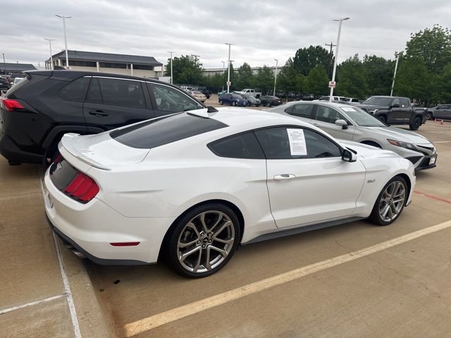 Used 2021 Ford Mustang GT RWD image 3