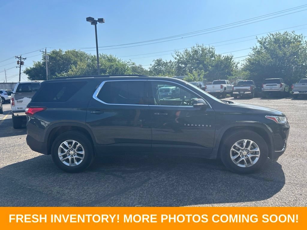 Used 2020 Chevrolet Traverse LT FWD video 2