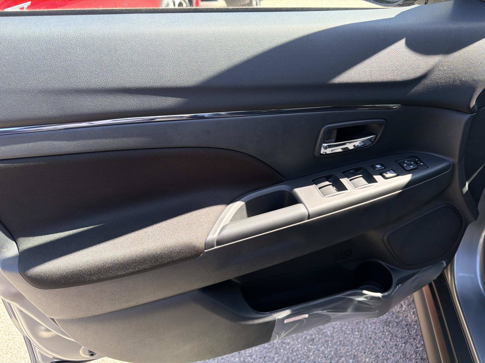 New 2027 Mitsubishi Outlander Sport FWD image 12