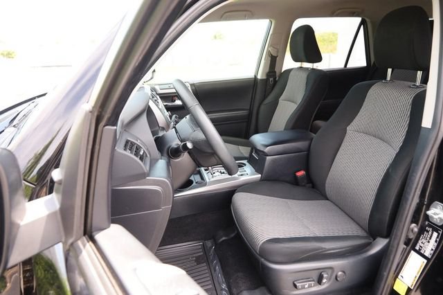 Used 2023 Toyota 4Runner SR5 AWD/4WD image 8