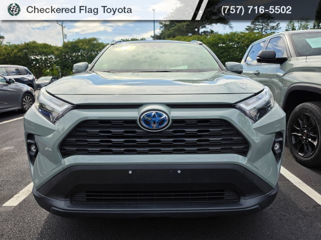 Used 2022 Toyota RAV4 XLE Premium AWD/4WD image 2
