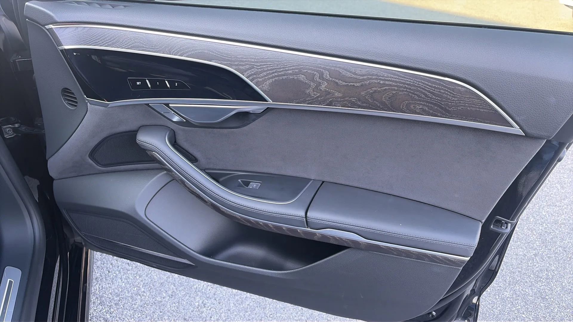 Used 2022 Audi A8 L 3.0T w/ Executive Package AWD/4WD image 53