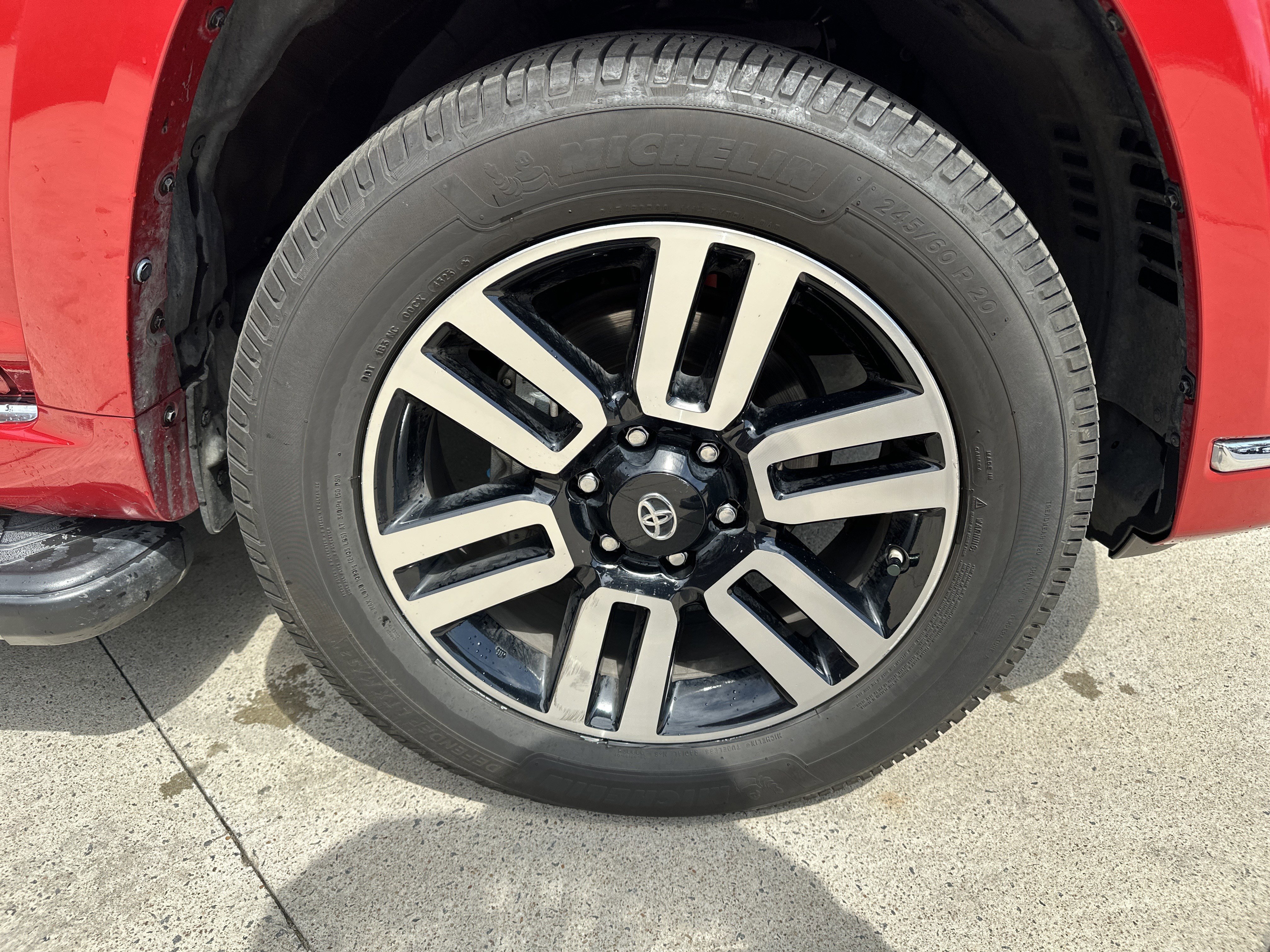 Used 2019 Toyota 4Runner Limited image 14