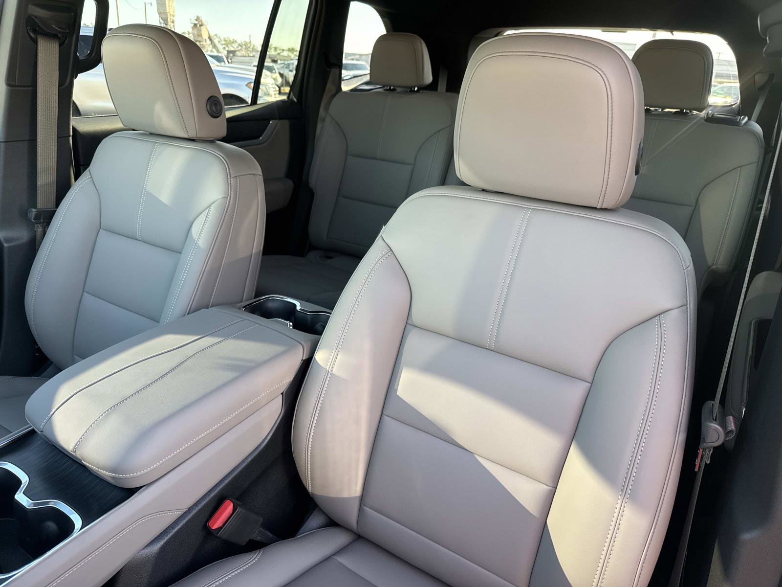 New 2026 GMC Acadia Elevation w/ Elevation Premium Package image 24