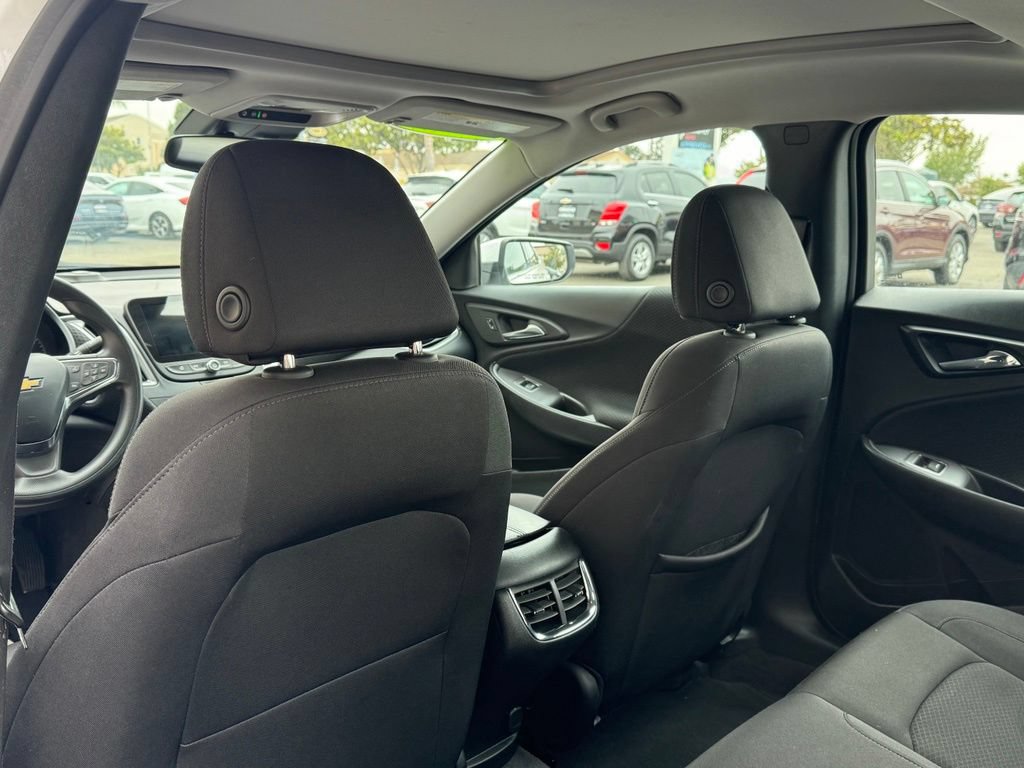 Used 2023 Chevrolet Malibu LT FWD image 17