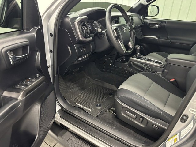 Used 2020 Toyota Tacoma 4x4 Double Cab image 11