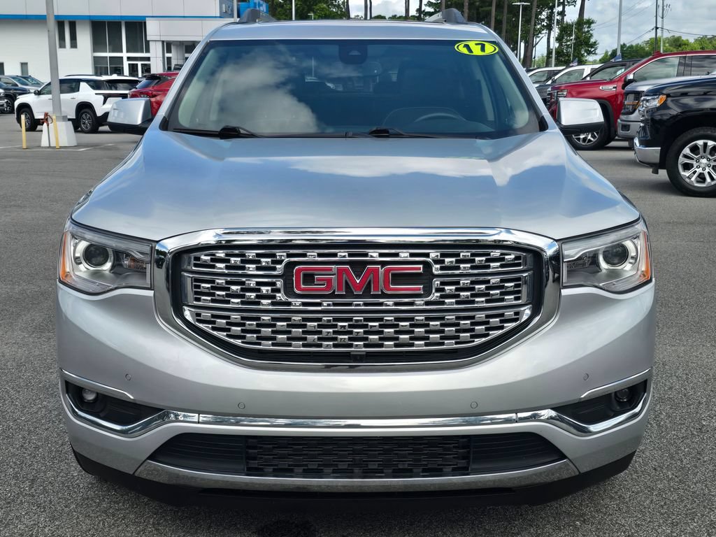 Used 2017 GMC Acadia Denali w/ Technology Package FWD image 8