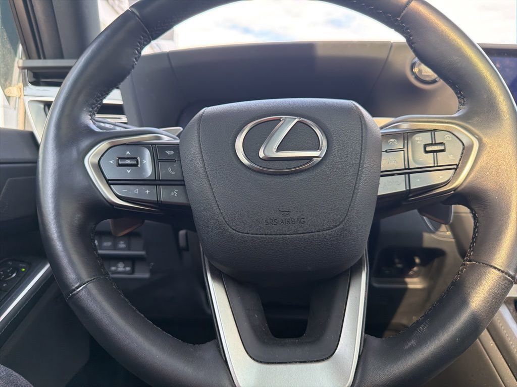 Used 2024 Lexus GX 550 w/ Accessory Package (2T) image 37