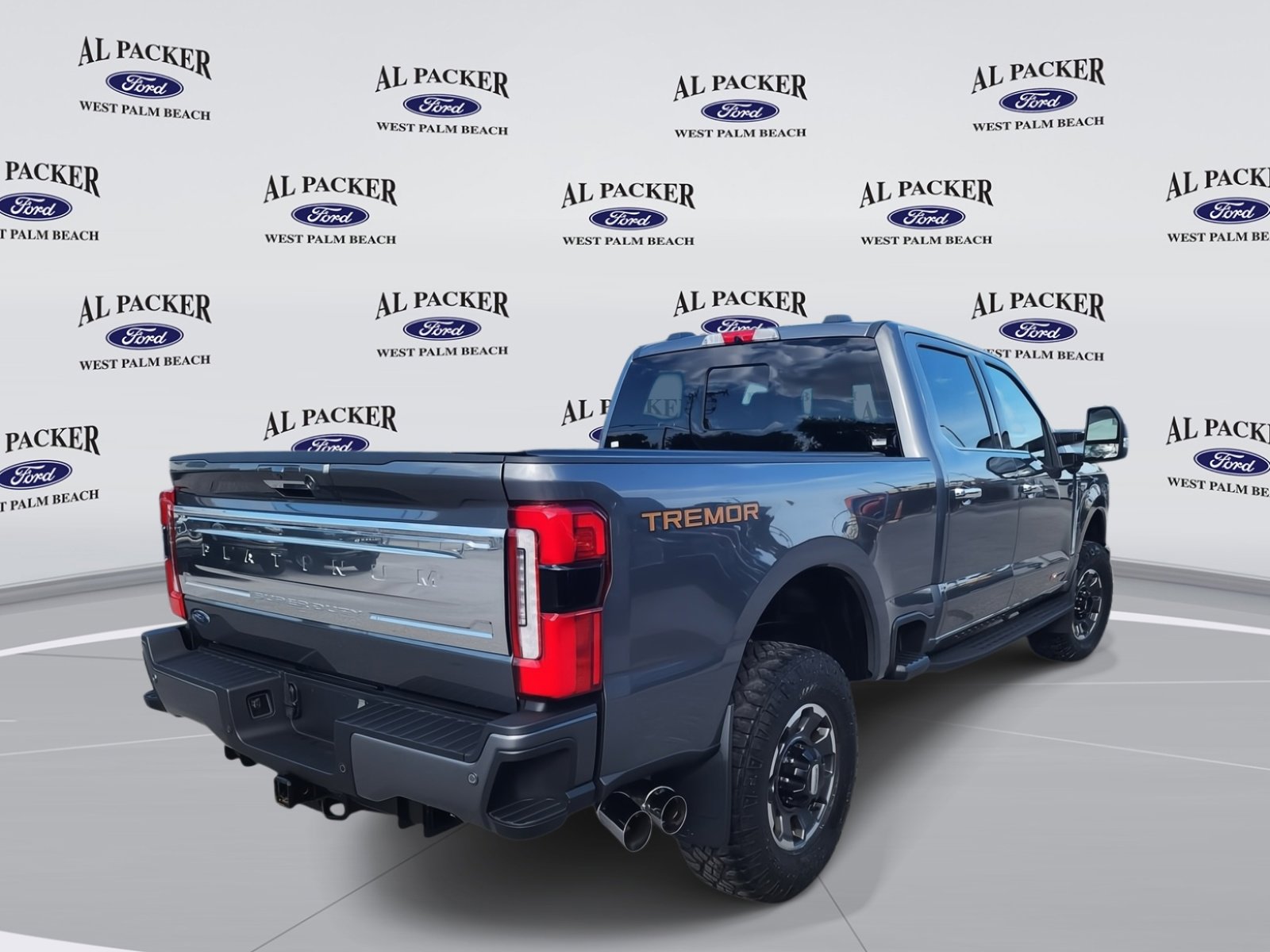 Used 2023 Ford F250 Platinum w/ Tremor Off-Road Package image 5