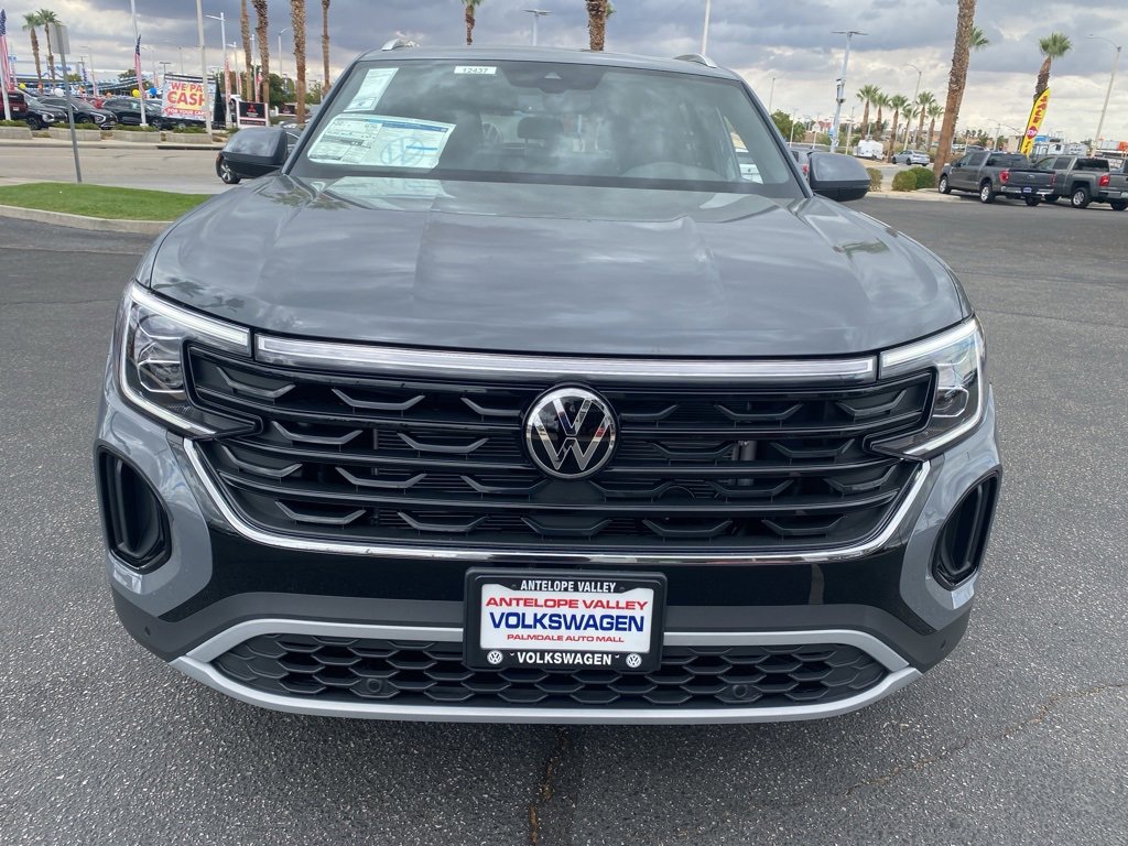 New 2026 Volkswagen Atlas Cross Sport SE image 2