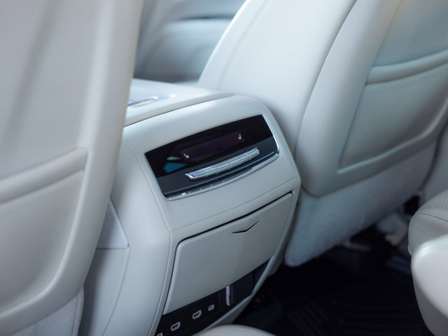 Used 2024 Cadillac Escalade Sport Platinum w/ Heavy-Duty Trailer Package image 25