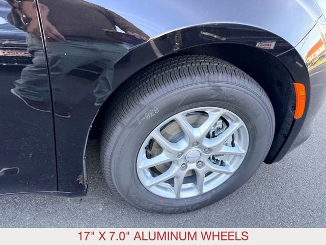 New 2027 Chrysler Pacifica LX FWD image 8