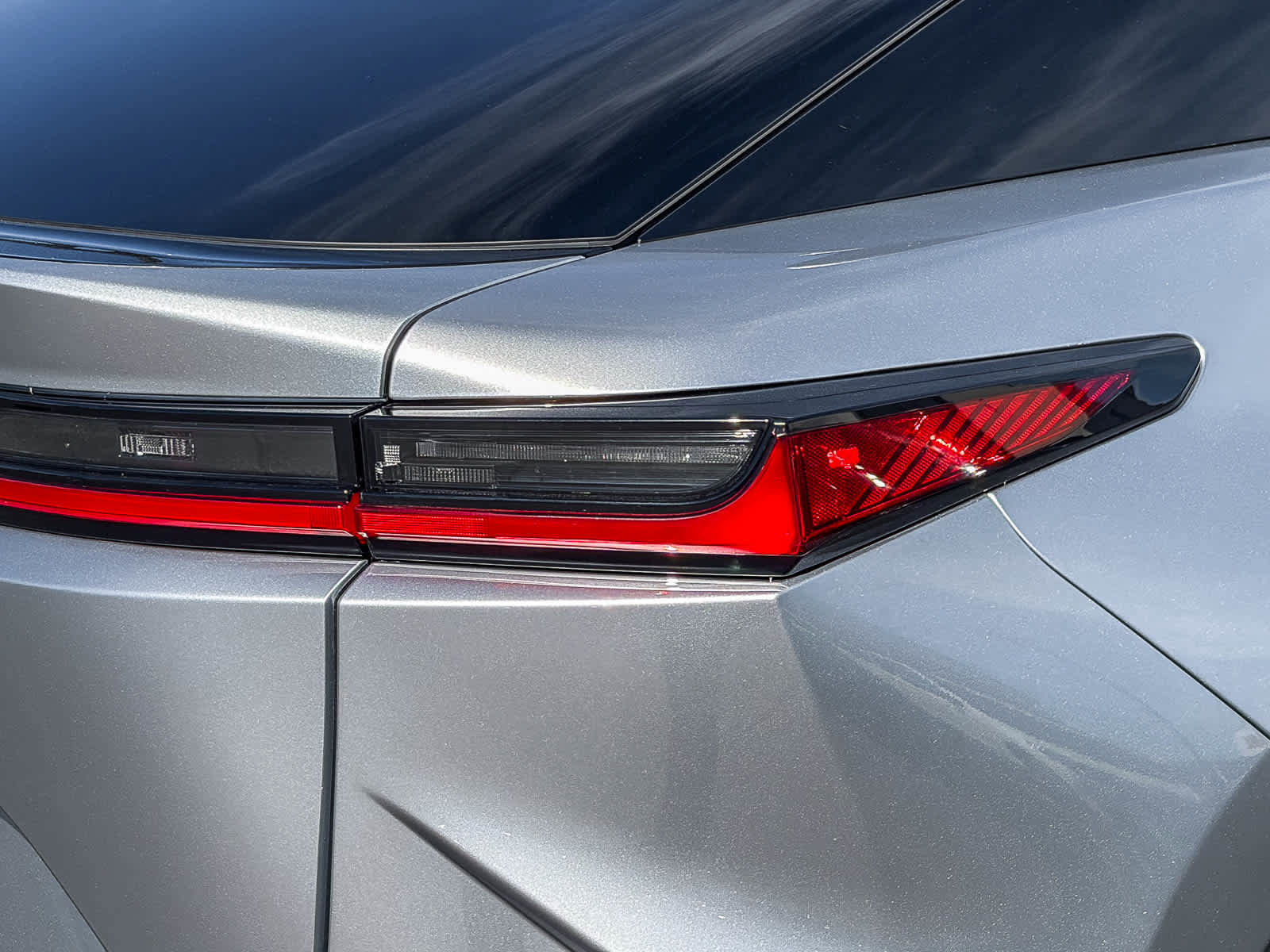 Certified 2023 Lexus RZ 450e Luxury w/ Accessory Package (Z1) image 8