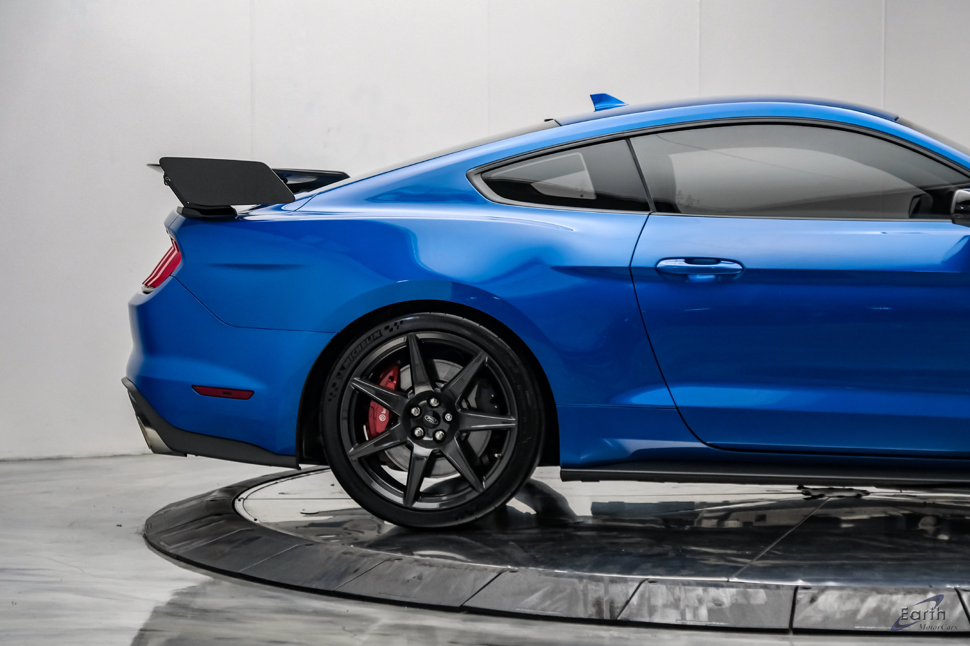 Used 2021 Ford Mustang Shelby GT500 w/ Carbon Fiber Track Pack RWD image 26
