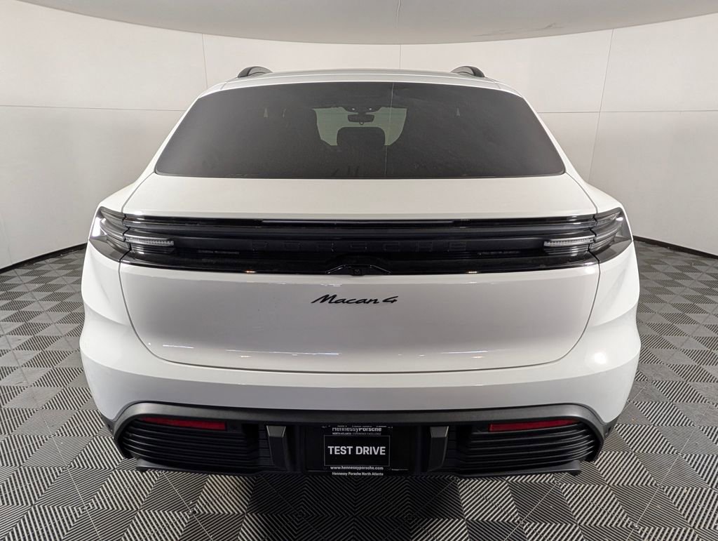 New 2026 Porsche Macan 4 Electric image 6