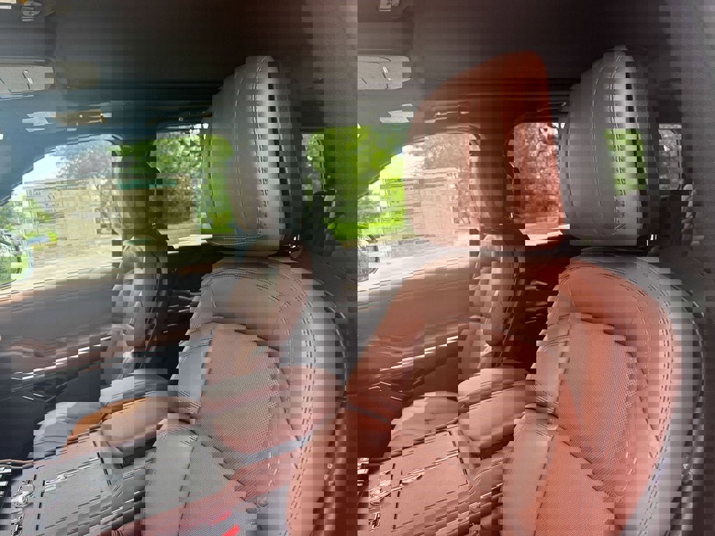 New 2025 Lincoln Navigator Reserve image 10