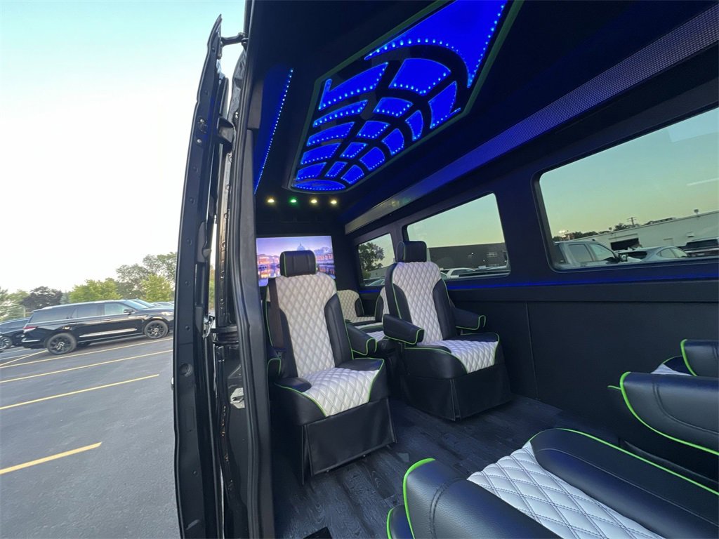 Used 2019 Mercedes-Benz Sprinter 170 image 24