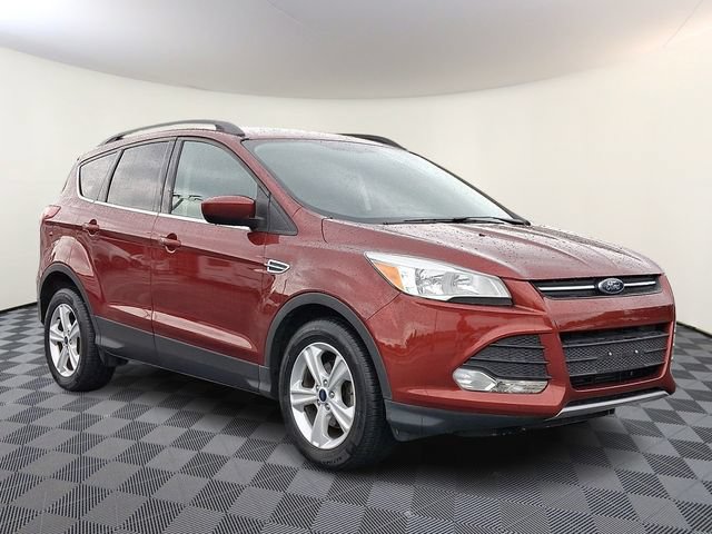Used 2016 Ford Escape SE w/ SE Leather Comfort Package FWD video 1