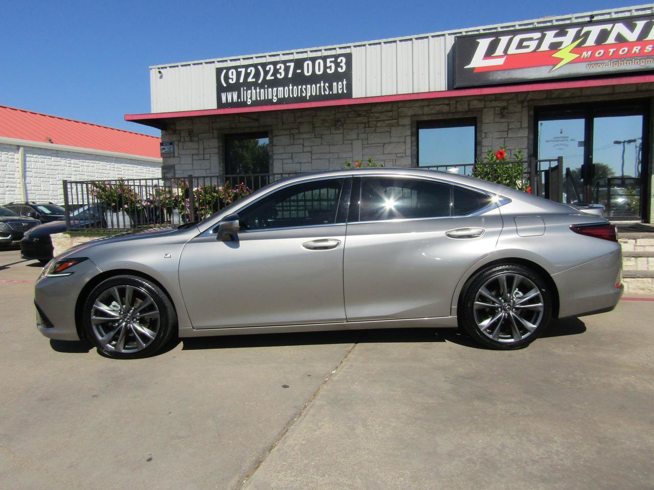 Used 2019 Lexus ES 350 F Sport w/ Accessory Package 2 FWD image 2