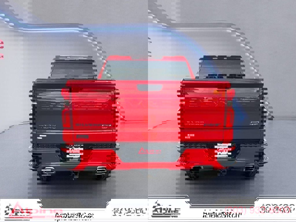 Used 2020 Chevrolet Silverado 1500 RST w/ Convenience Package image 4