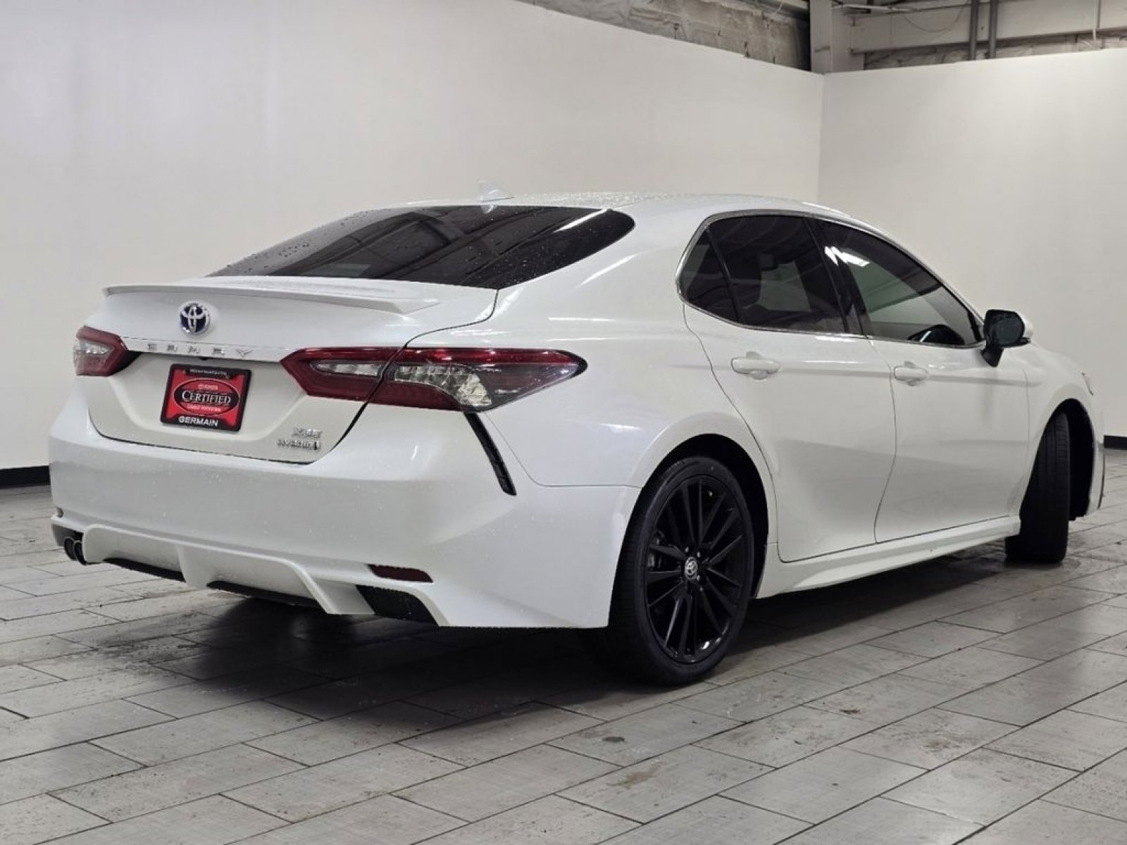 Used 2024 Toyota Camry XSE w/ Navigation Package FWD image 19