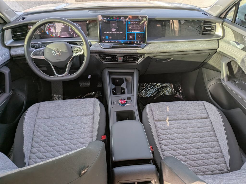 New 2026 Volkswagen Tiguan S FWD image 9