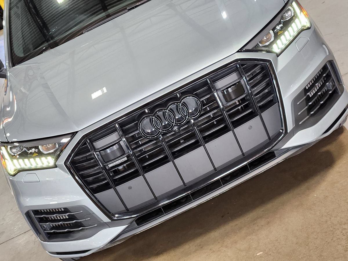 Used 2023 Audi Q7 3.0T Prestige AWD/4WD image 16