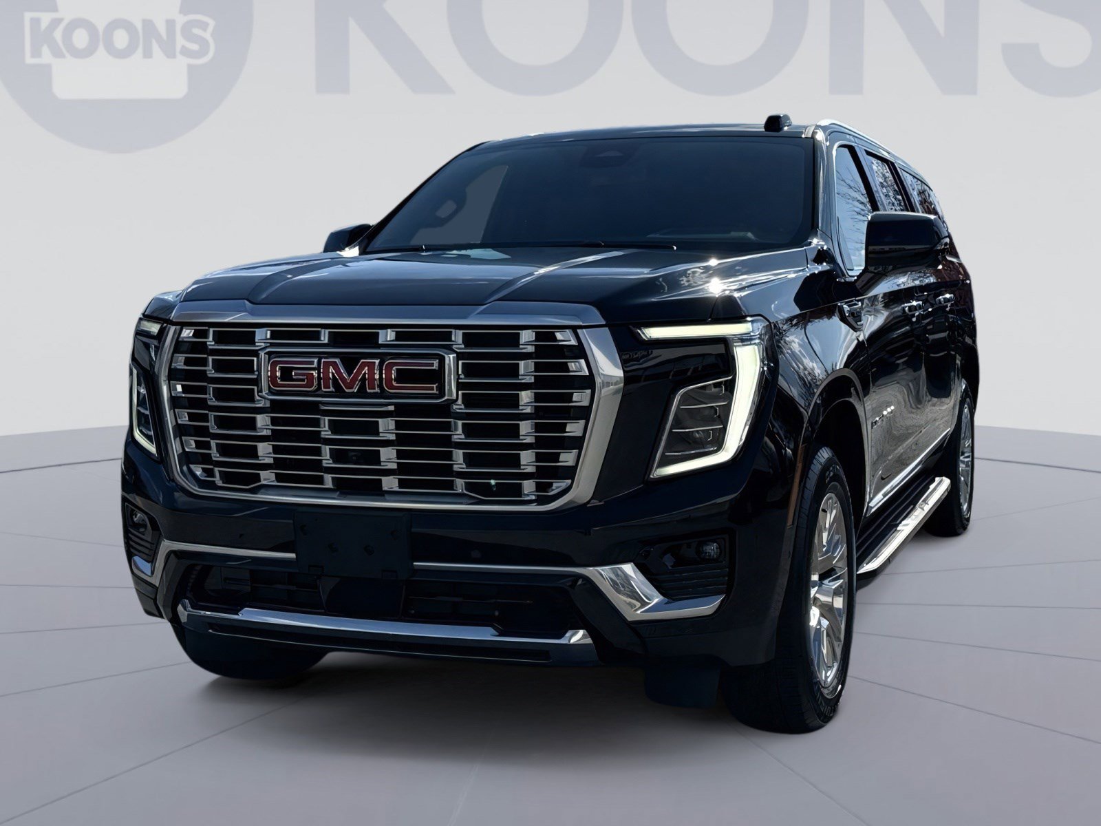 Used 2025 GMC Yukon XL Denali image 1