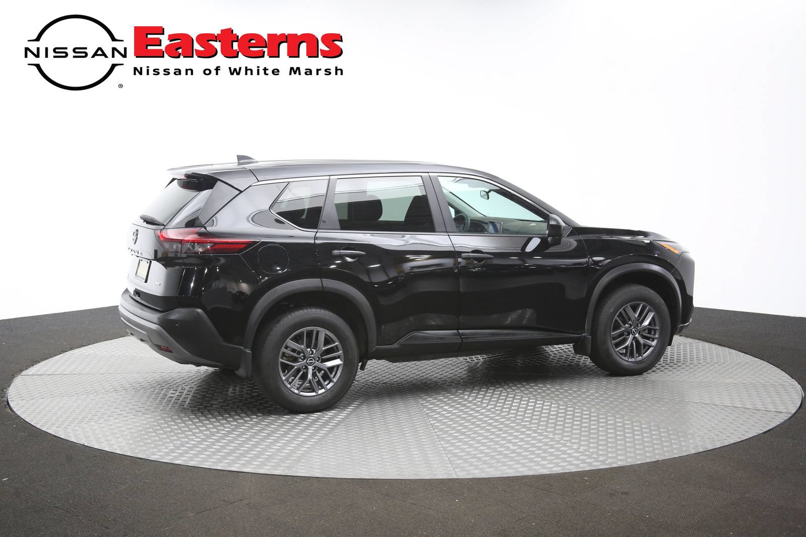 Used 2023 Nissan Rogue S AWD/4WD image 42