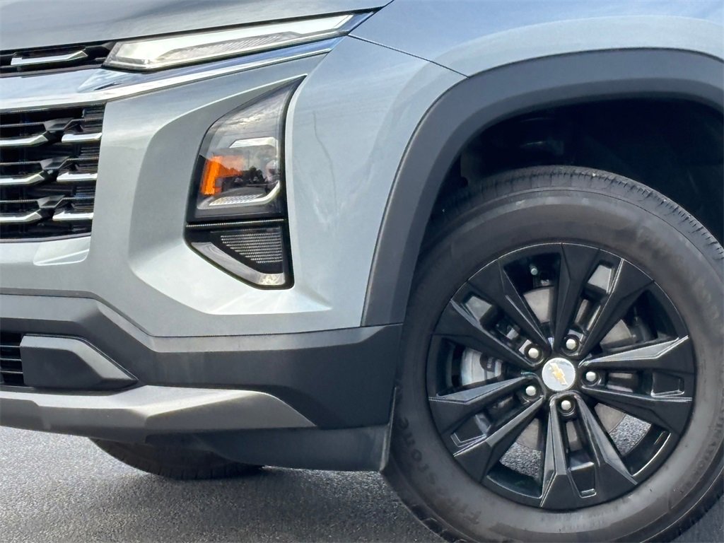 Certified 2025 Chevrolet Equinox LT image 3
