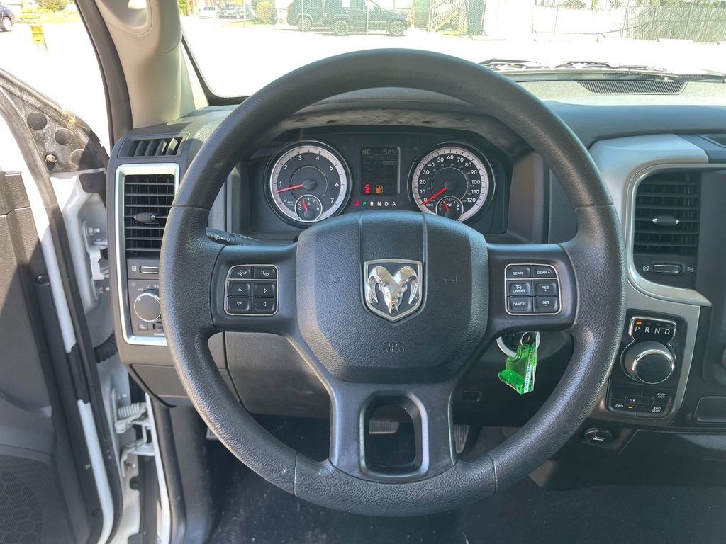 Used 2019 RAM 1500 Classic SLT AWD/4WD image 15