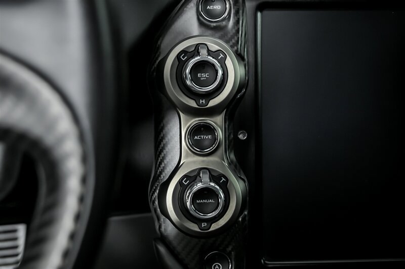 Used 2018 McLaren 720S Performance RWD image 33
