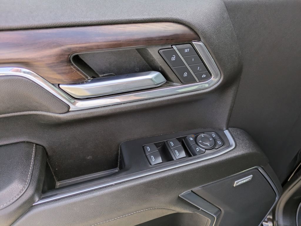 Used 2023 GMC Sierra 1500 SLT w/ SLT Premium Package image 11