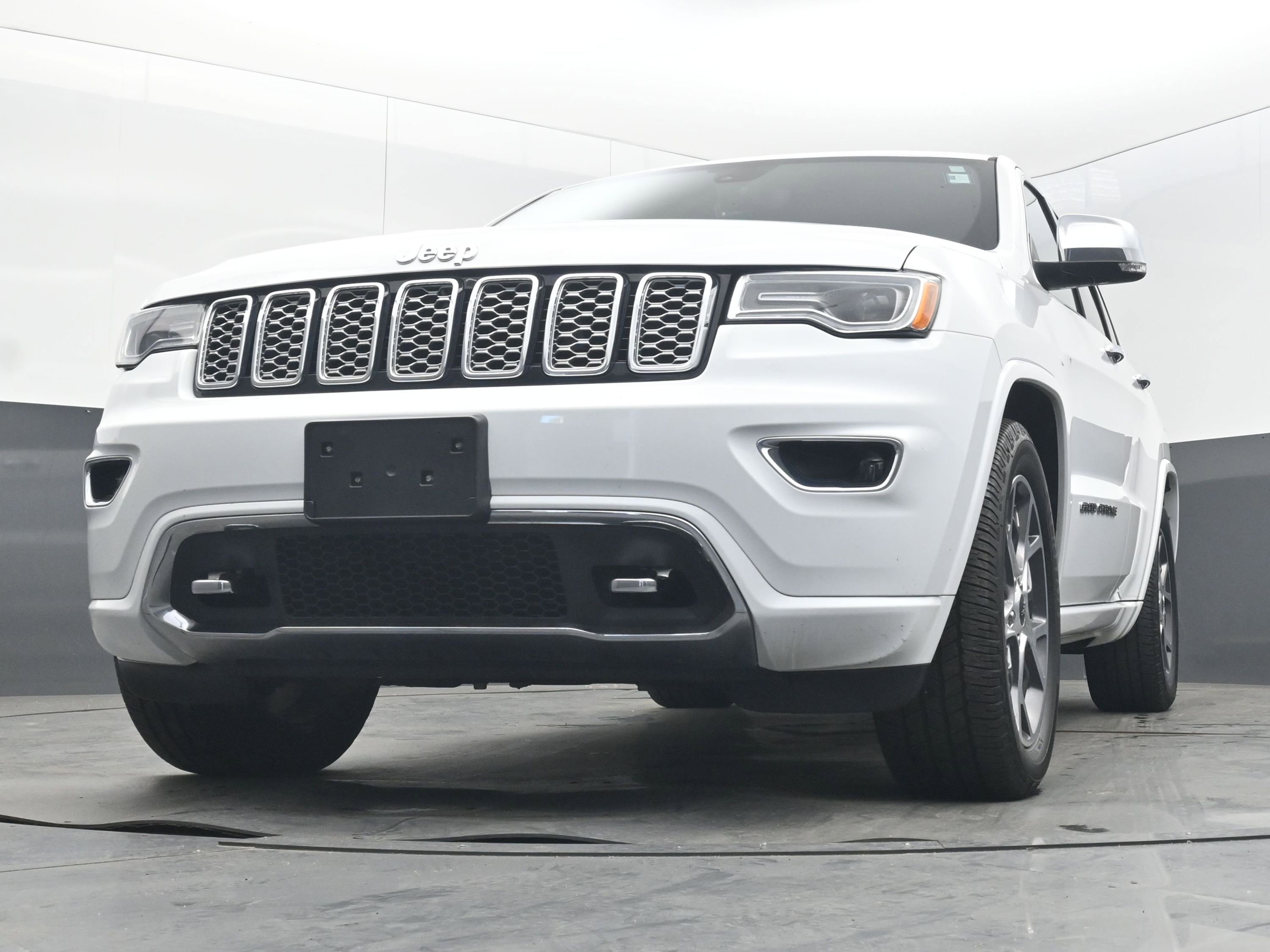 Used 2020 Jeep Grand Cherokee Overland image 19