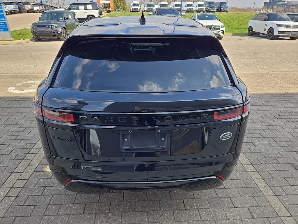 Used 2023 Land Rover Range Rover Velar R-Dynamic S image 6