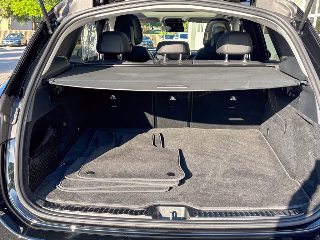 Used 2024 Mercedes-Benz GLC 300 4MATIC image 41