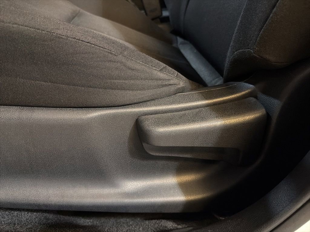 Used 2017 Nissan Versa S image 22