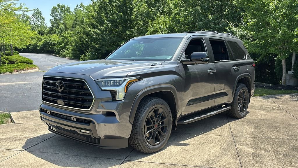 New 2026 Toyota Sequoia Limited w/ TRD Off-Road Package AWD/4WD image 2