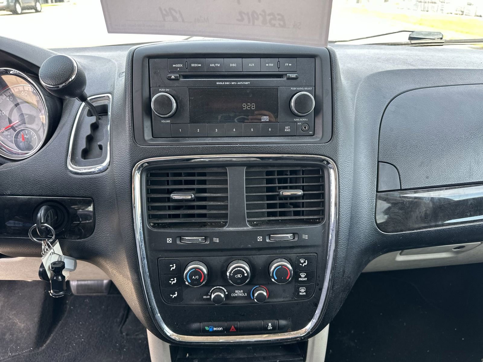 Used 2012 Dodge Grand Caravan SE FWD image 13