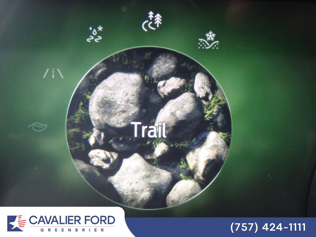 Certified 2023 Ford Explorer XLT w/ Class IV Trailer Tow Package AWD/4WD image 34