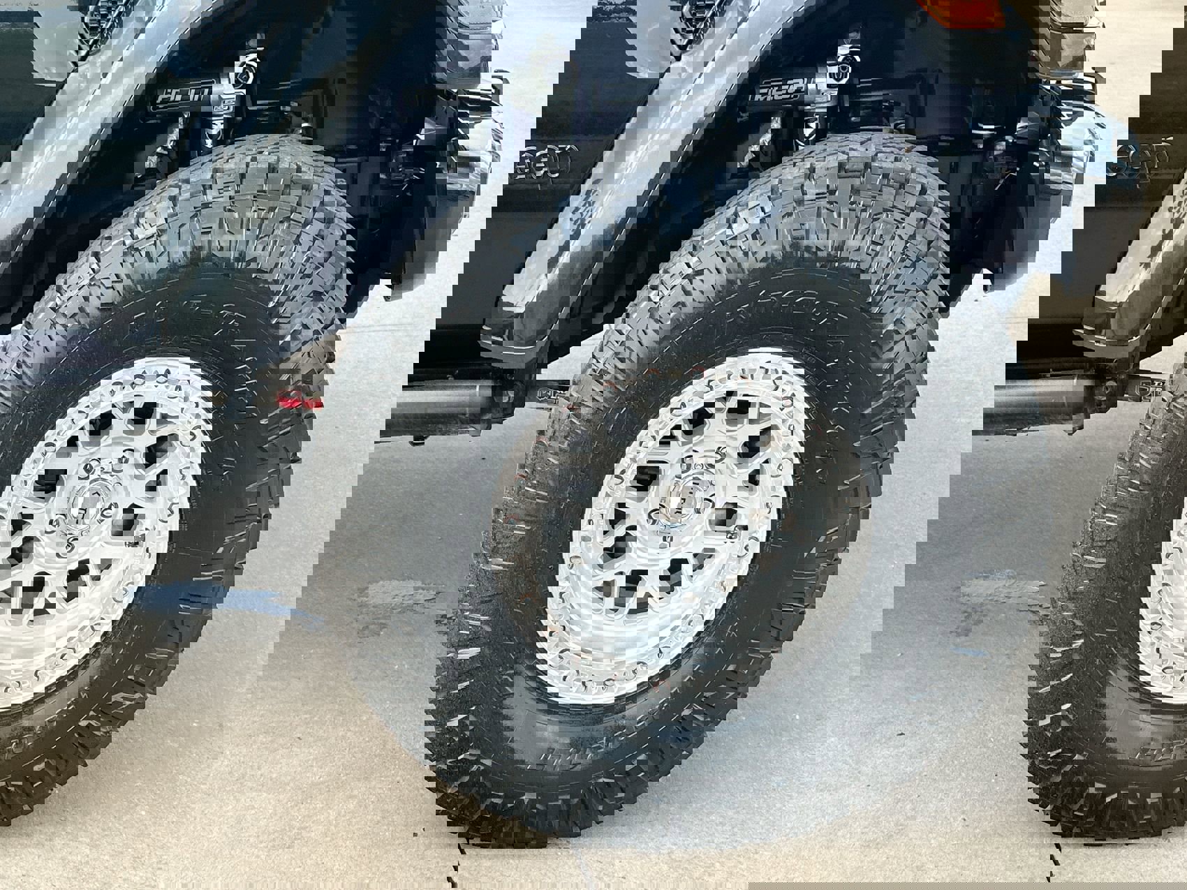 Used 2020 Jeep Wrangler Unlimited Sahara image 10